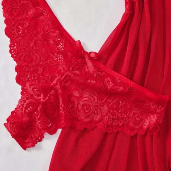 Plus Size Sexy Mesh Splicing Front Open Button Halter Dress Set - Picture 2 of 4